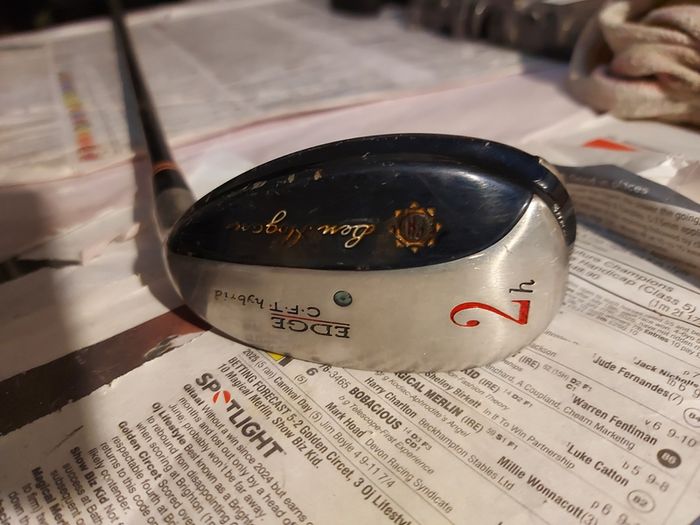 BEN HOGAN Edge 2 Iron Golf Club in very good condition