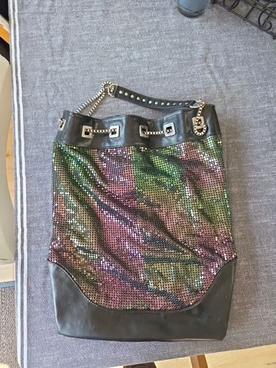 Hand bag