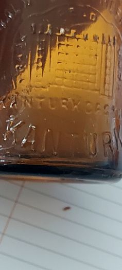 O Connor's kanturk 1/2 pint vintage bottle,,bottle seems to have a defect,around bottom of bottle, holds water no leeks,see pictures,sold as is ,lovely display advertising bottle, collectors items, buyer collects or pays postage thank you,
