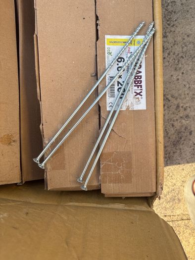 500 x Timber Screws 6.0x 260- reduced