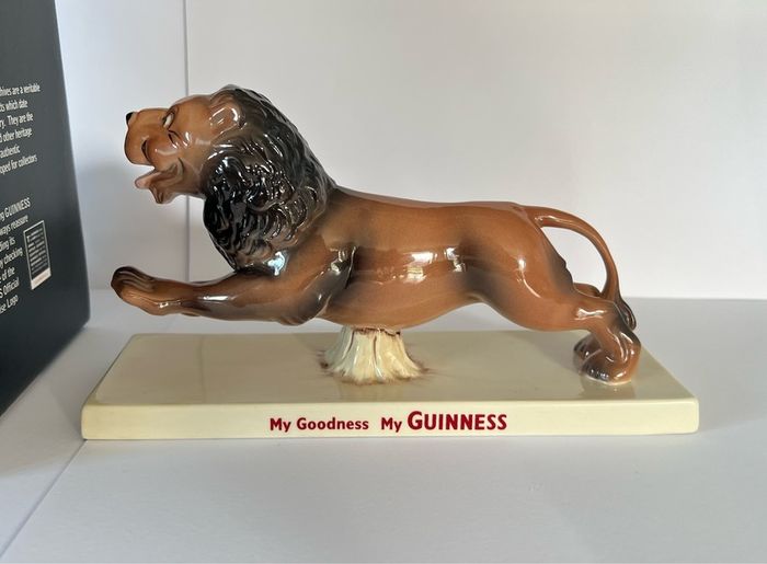 Guinness Coalport limited edition lion. 138 of 1200