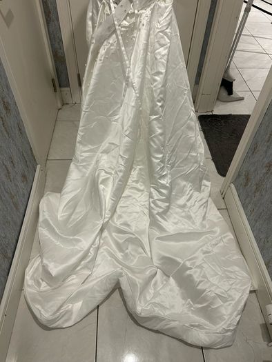 wedding dress or after dress