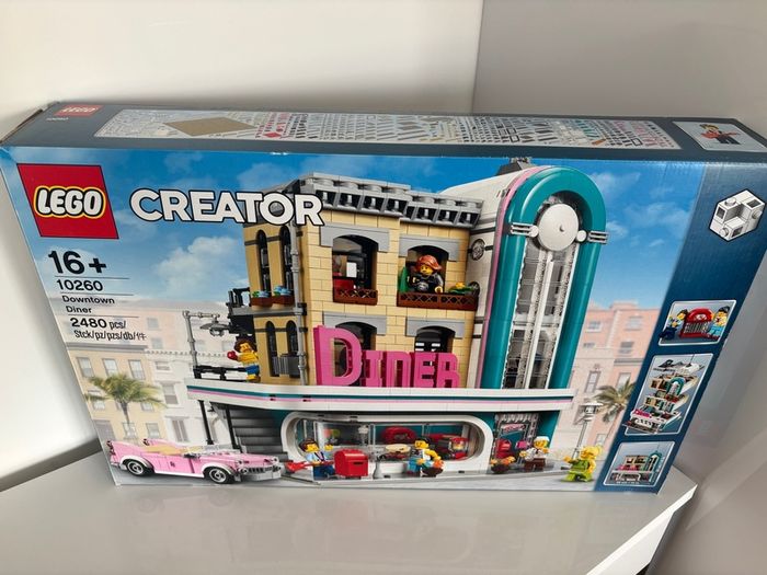 LEGO Creator Lot 6 Sets - 10232 10251 10246 10260 10218 10243
