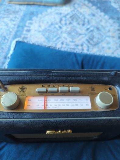 Roberts Revival Radio (not functioning)