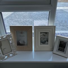 Pictures frame