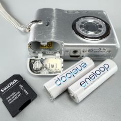 Nikon Coolpix L11 a compact point-and-shoot digital camera