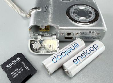 Nikon Coolpix L11 a compact point-and-shoot digital camera