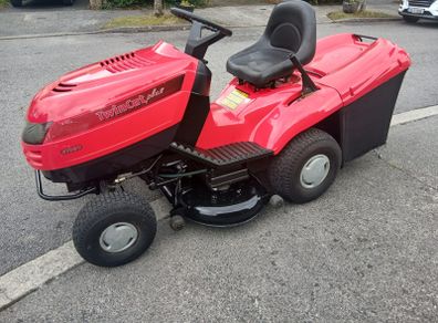 ride on lawnmower