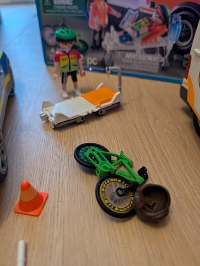 Playmobil city life ambulance and police car