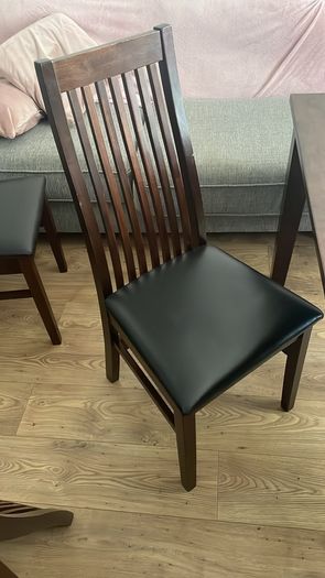table and 6 chairs