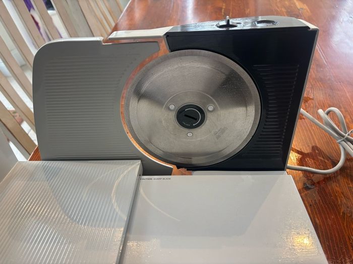 meat slicer