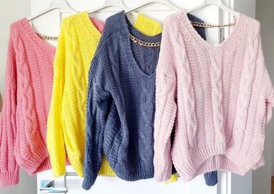 Sweater with golden chain 6-12 size