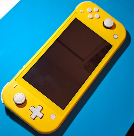 Yellow Switch Lite with Box (Modded)