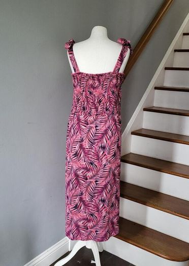 Dunnes pink pattern summer dress, Size 16-18