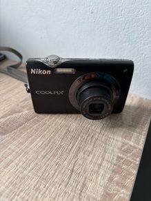 Nicon Coolpix S3000