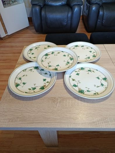 Noritake Keltcraft Ivy Lane Plates Set