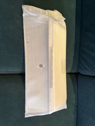 Flawless 55 LG C2 OLED 4K TV (OLED55C2) Zero Burn in, Unused Stand