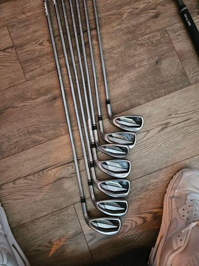 Wilson D9 Irons
