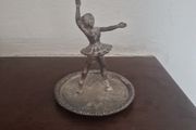 ballerina ring holder