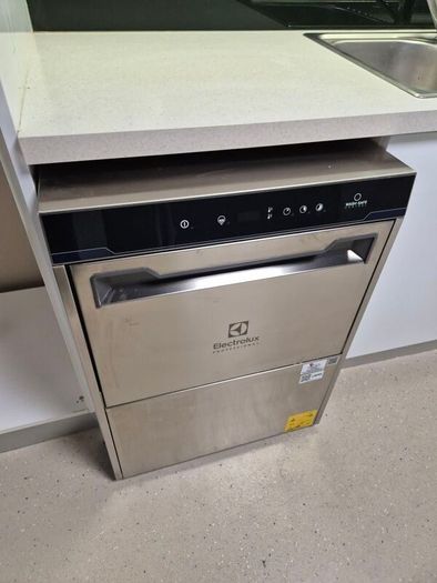 Electrolux Professional Commercial Glasswasher 2 years old