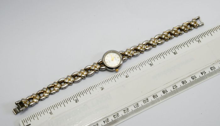 Vintage Ladies Avia Quartz Watch