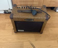 kustom senna 16 acoustic guitar amp CELESTION