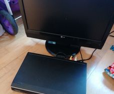 19inch tv and dvd player