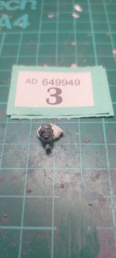 Warhammer 40K space marine heads singles