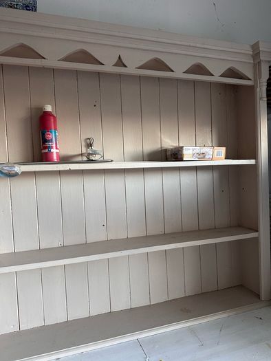 Dresser display unit