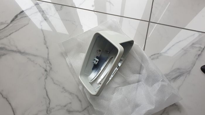 Mercedes mirror housing A2128106700