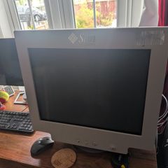 Rare 21inch Sun Microsystems GDM-5510 FD Trinitron CRT Monitor (Sony CPD-G520 Variant)  5800 Hours