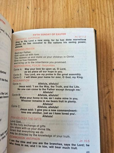 The People's Prayer Book. Vintage 1976 Hardback In Good Condition.  See Photos For Same.