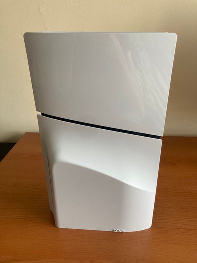 Playstation 5 Slim 1TB (Disk Drive, 2 TMR Controllers & Resident Evil 4)