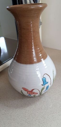 Eyecatching O' Neill Pottery Vase