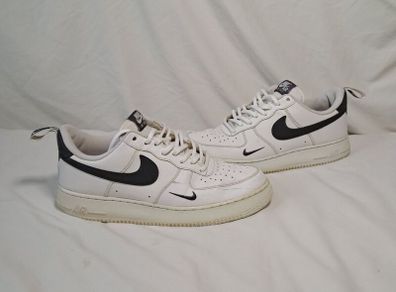 nike air force ones size 8 eu 42.5 white leather in good condition