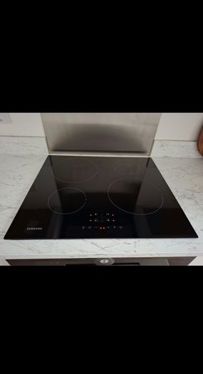 Induction hob