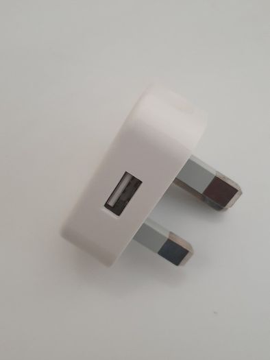 Wall Plug Adaptor USB Charger iPhone Samsung HTC Sony charging plug