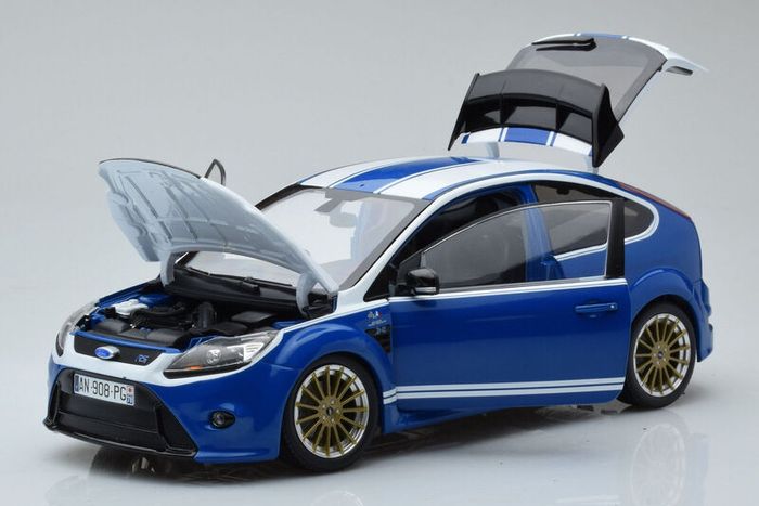 Ford Focus RS mk2 Le Mans Edition 2010 New in Box 1/18