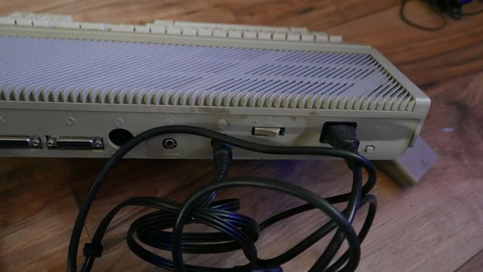 Atari 520st Video Game Keyboard Computer W Mouse  Desktop Vintage (works Well)