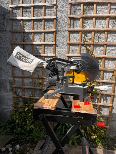 RYOBI EMS190DC 18V One+ Mitre Saw + Workmate