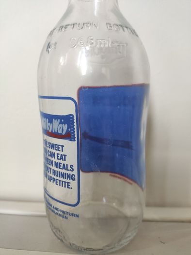 Unigate 1980s milk bottle Milky Way