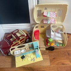 Sylvanian families caravan and family car