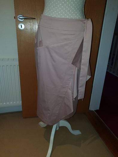 V by Very blush pink/beige wrap skirt size 10 bnwt