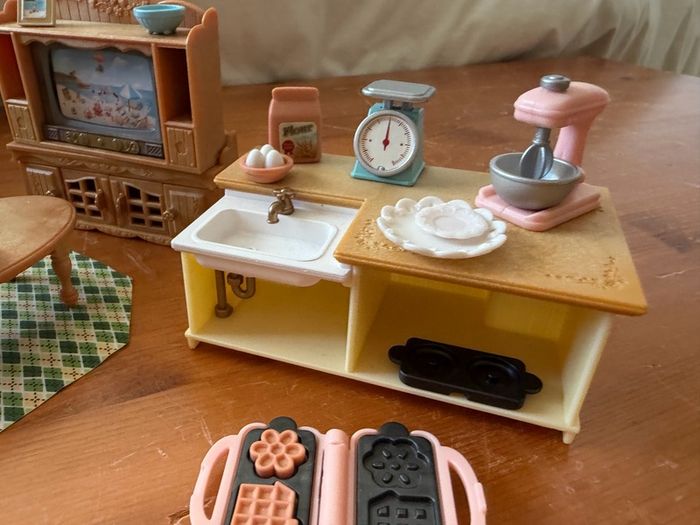 Sylvanian Families Comfy Living Room + Kitchen Island Set
