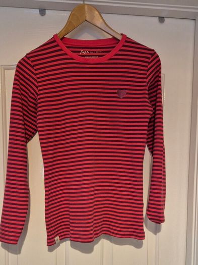 Alba ladies long striped sleeve top