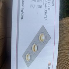 4 recessed 3 spot fitting