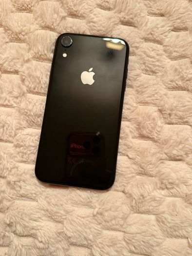 Apple iPhone XR 64 Gb Unlocked Excellent Condition