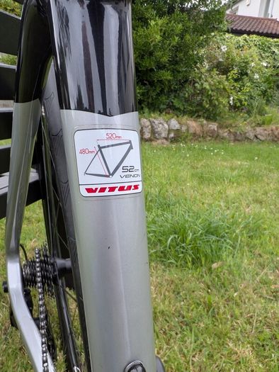 Vitus Venon - Carbon - Shimano 105 - 52cm