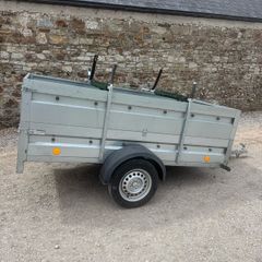 Trailer