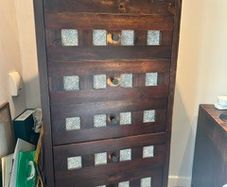 Bedroom suite of 4 pieces